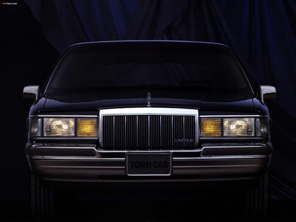 photos_lincoln_town-car_1992_1